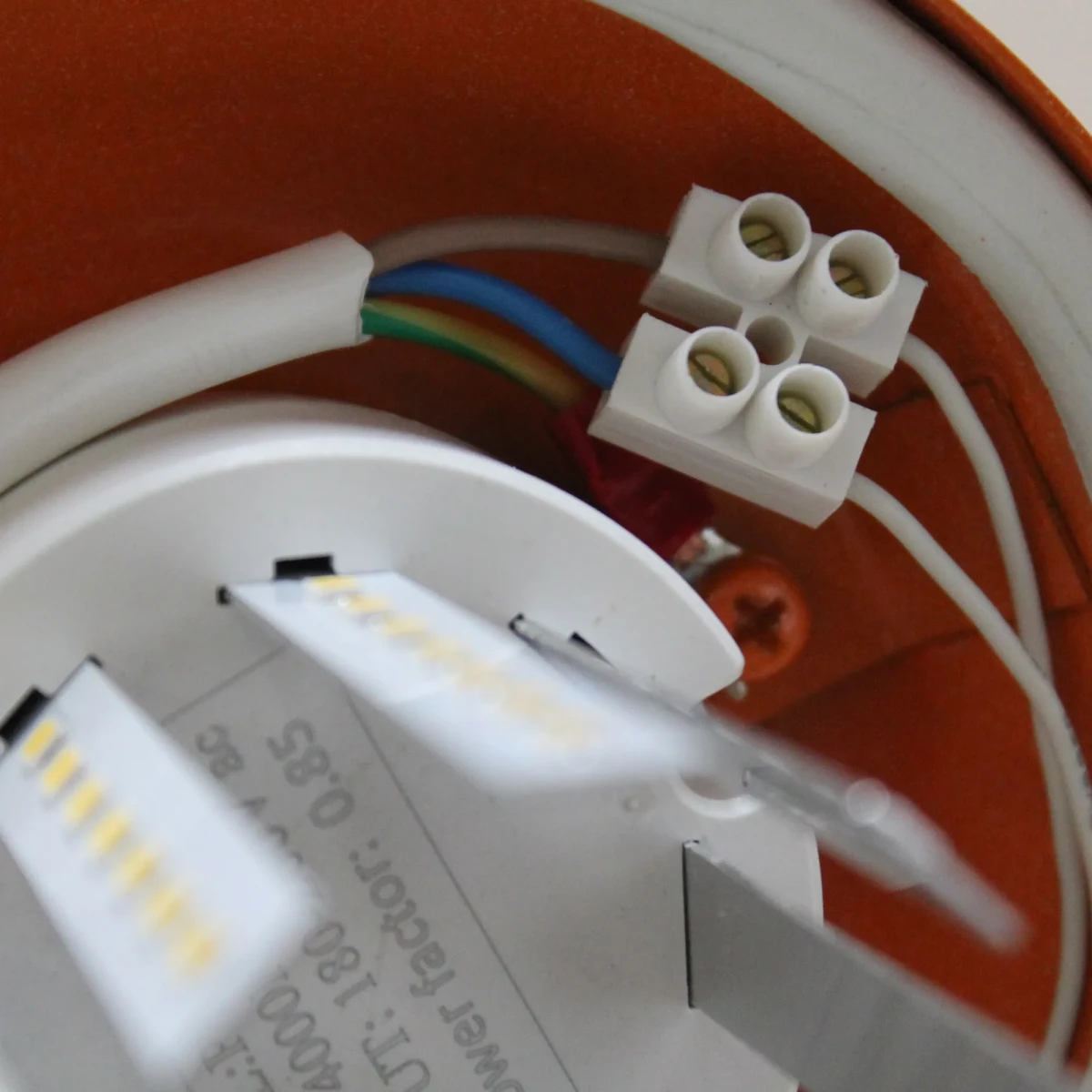 Светильник Желудь А 059-015-2004 LED, подвесной, с реш. оранж., 220в, 15вт, УХЛ2, IP65, ГУ (ДСП) Светильник Желудь А 059-015-2004 LED, подвесной, с реш. оранж., 220в, 15вт, УХЛ2, IP65, ГУ (ДСП)