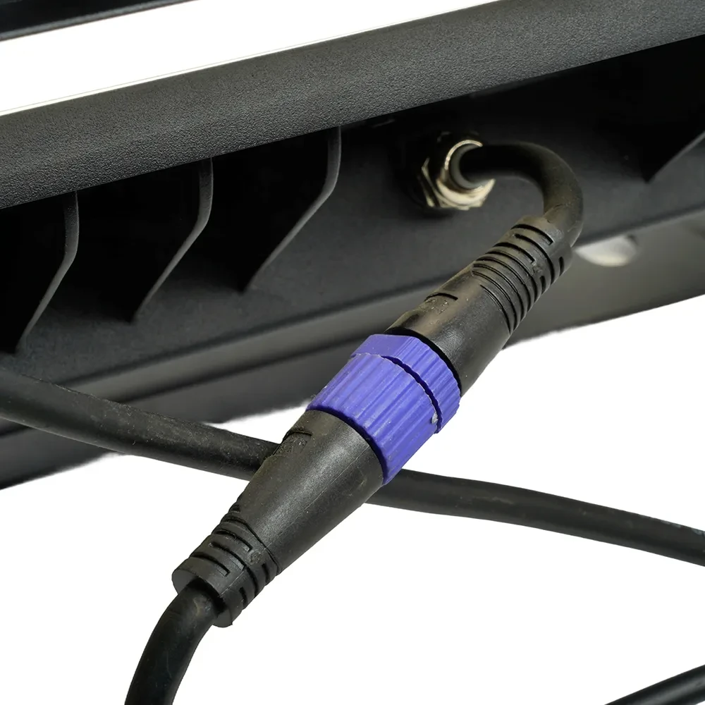 Прожектор светодиодный ДО-1000w 6400К 120000Лм IP65 черный Прожектор светодиодный ДО-1000w 6400К 120000Лм IP65 черный