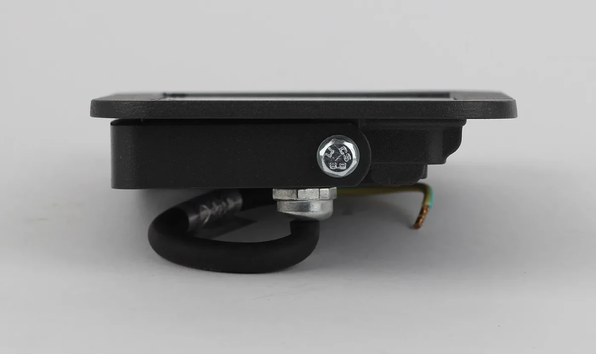 Прожектор светодиодный ДО-20W LPR-061-0-65K-020 20Вт 1900Лм 6500К PRO 135x100x28 Прожектор светодиодный ДО-20W LPR-061-0-65K-020 20Вт 1900Лм 6500К PRO 135x100x28