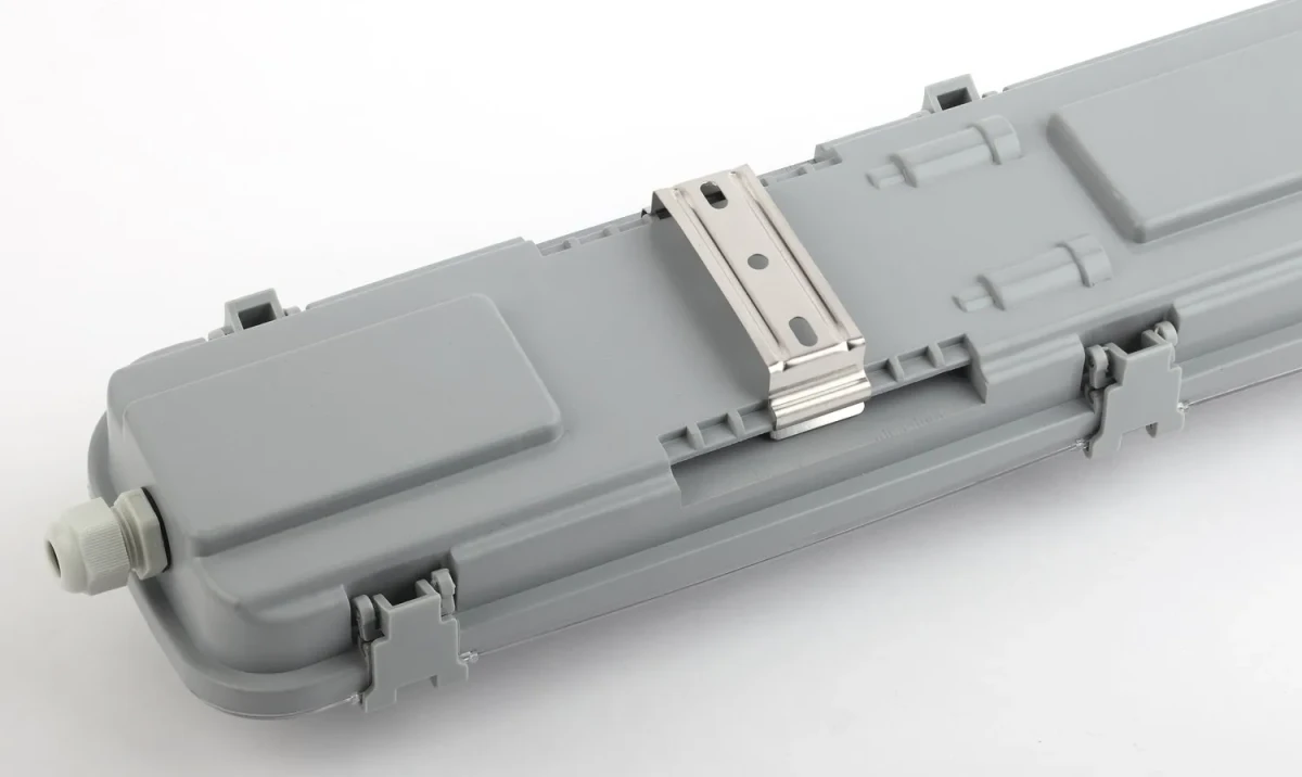 Светильник светодиодный под лампу Т8 SPP-101-0-002-150 Св-к IP65 T8 G13 1500мм (8/144) Светильник светодиодный под лампу Т8 SPP-101-0-002-150 Св-к IP65 T8 G13 1500мм (8/144)