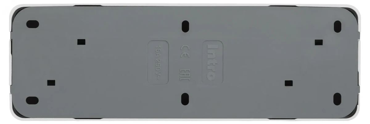 Розетка Intro Quadro 2-208-01 с заземлением четырехместная 4х2P+E, 16А-250В, IP20, ОУ, белый Розетка Intro Quadro 2-208-01 с заземлением четырехместная 4х2P+E, 16А-250В, IP20, ОУ, белый