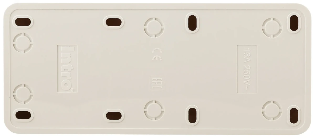 Розетка Intro Quadro 2-206-02 с заземлением трехместная 3х2P+E, 16А-250В, IP20, ОУ, слоновая кость Розетка Intro Quadro 2-206-02 с заземлением трехместная 3х2P+E, 16А-250В, IP20, ОУ, слоновая кость
