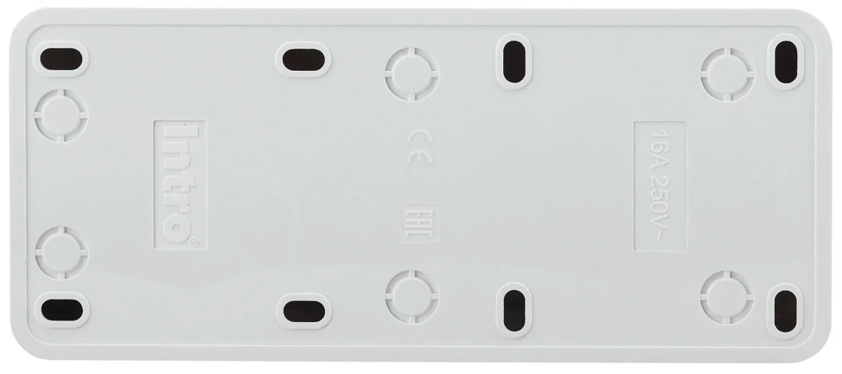 Розетка Intro Quadro 2-206-01 с заземлением трехместная 3х2P+E, 16А-250В, IP20, ОУ, белый Розетка Intro Quadro 2-206-01 с заземлением трехместная 3х2P+E, 16А-250В, IP20, ОУ, белый