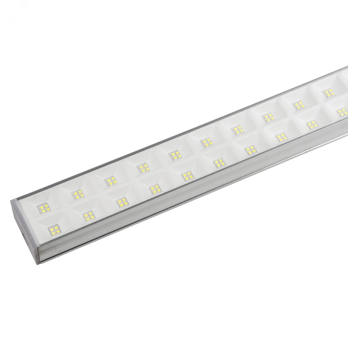Светильник светодиодный ULO-FL120C-100W/4000K/K SILVER LINKABLE накладной соединяемый Белый свет (4000K) Корпус серебристый Угол 120 градусов ТМ Светильник светодиодный ULO-FL120C-100W/4000K/K SILVER LINKABLE накладной соединяемый Белый свет (4000K) Корпус серебристый Угол 120 градусов ТМ