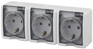Розетка 3х2P+E IP54, шторки, 16A-250В, ОУ, Эра Эксперт, белый, 11-2406-01