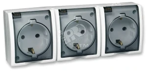 15 Aqua Розетка тройная 2Р+Е Schuko с крышками полупр. IP54 16А 250В винтовой зажим S15A белый 15 Aqua Розетка тройная 2Р+Е Schuko с крышками полупр. IP54 16А 250В винтовой зажим S15A белый