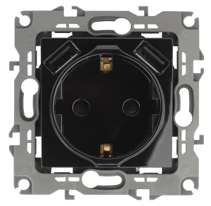 Розетка 2P+E 16A-250В, штор. с 2xUSB 5В-3А, Эра12, чёрный (10/100/2000) 12-4109-06 Розетка 2P+E 16A-250В, штор. с 2xUSB 5В-3А, Эра12, чёрный (10/100/2000) 12-4109-06